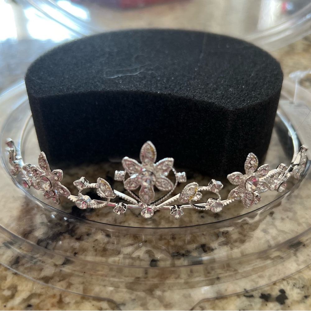 NWT Swarovski Headpiece/Tiara